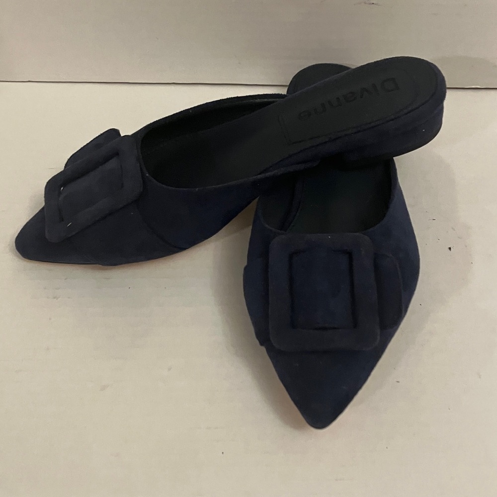 Women's Elegant Navy Mules Size 6.5